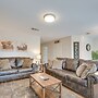 Sunny Universal City Home ~ 18 Mi to San Antonio!