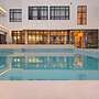 Hotel Gulmohar