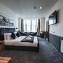 The Royal Bar & Shaker