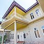 Hotel O Ayu Bypass MansionNearBundaran Gerung