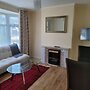 Bright & Homely Apartment