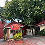 OYO 1026 Evita Hotel Bacoor