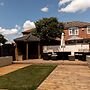 3 Bed House - Sleeps 6 - Garden - Parking - Wifi