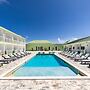 Ocean Breeze Resort