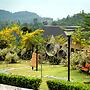Monkeys Canopy Resort