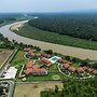 River Bank Jungle Resort
