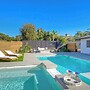 Immaculate 3 BDR in Oceanside Private Pool & Spa