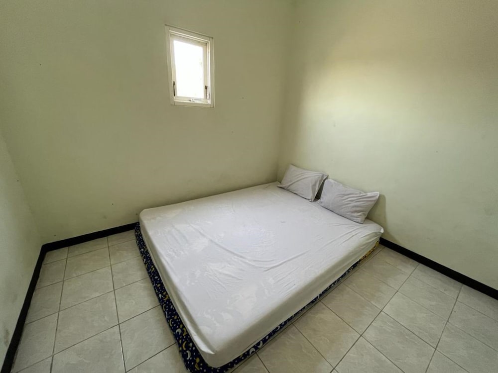 OYO Life  92982 Kost Berkah Ibu