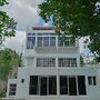 Xulha Hotel Bacalar Lakefront
