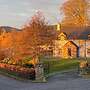Rostrevor Valley 6-br, Sleeps 20 w/ Hot Tub & View