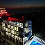 Amchit Grand Hotel
