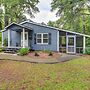 Southern Escape in Guyton: Private Yard & Hot Tub!