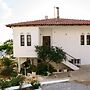 EMPHASIS Traditional House