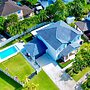 Miami Getaway Heated Pool House & Pool Table Villa