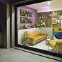 Moody smart & comfy Hotel