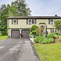 Vintage Windsor Home: Private Yard & Covered Deck