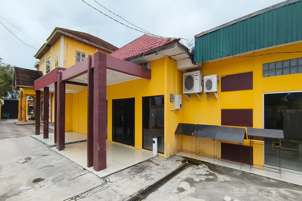 Hotel O Wisma Flamboyan NearTaman Makam Pahlawan
