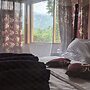 Cwmbale Eco-Tourist Lodge
