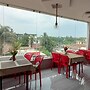 Roy's Hotel