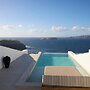 Omna Caldera Suites