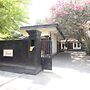 OYO Life 93155 Wisma Sarah