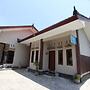 OYO Life 93157 Kos Kaloka