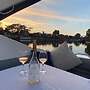 Romantic 3beds Yacht Escape on Thames