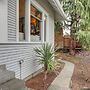 Quaint Studio w/ Sauna: 5 Mi to Space Needle