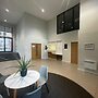 Adelphi Wharf Apartments by Beehosting