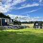1 Bed Shepherds Hut-sleeps 2-pets-parking-mtn View