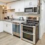 Walk to Beach & Lake Access: Cozy Redmond Apt!