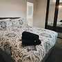 Stunning 3-bed House in Oldbury