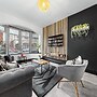 2 Bed Flat - Sleeps 8 - Pets - Parking - Wifi