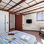 Tenuta San Cassiano with garden and pool