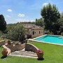 Masia Can Viver - Olive oil tourism B&B