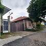OYO LIFE 93634 Penginapan D'palinggihan Syariah