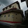 OYO Life 93680 Kost Losawi Syariah