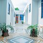 Aniny Hotel
