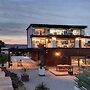 La Villa Miramar