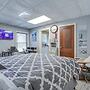 Cozy Kalamazoo Studio, 4 Mi to Downtown Area!