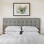 Modern 2-storey Apartment - Q Stay
