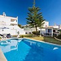 Villa Glamour by Portucasa