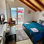 Family House with pool & sea view