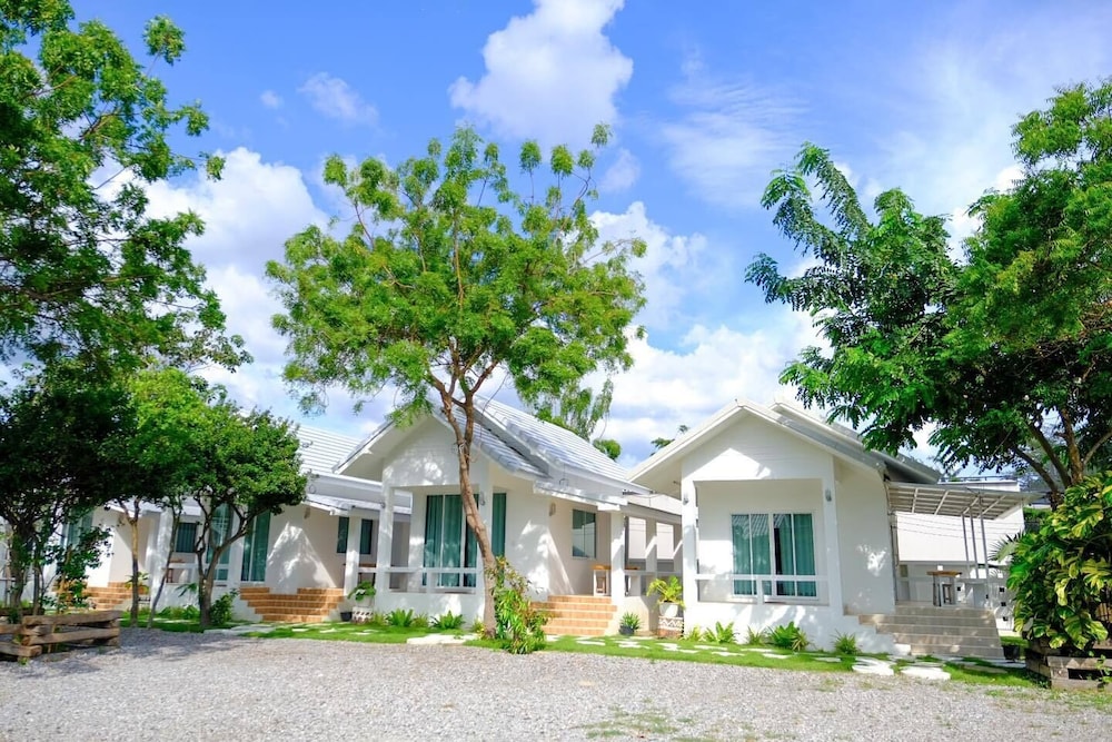 Baan O Resort