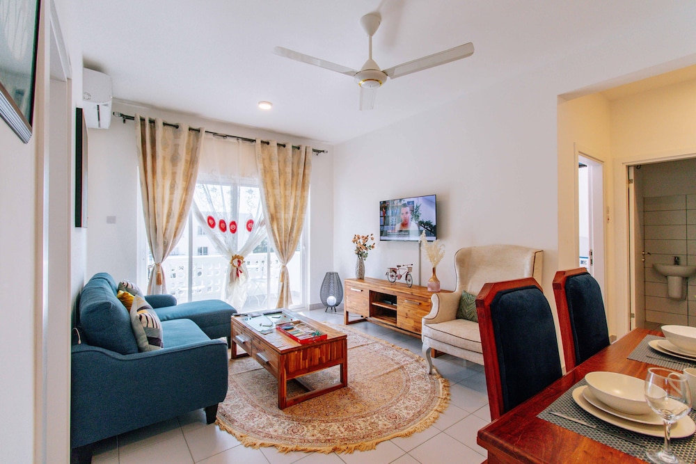 Ocean View 2 bed apartment