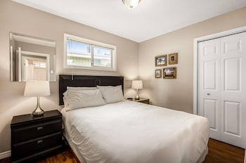 Perfect Getaway Cabin in the Okanagan 6