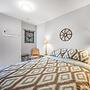 Lakeside Condo w Large Outdoor Space