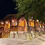 Adama Hotel