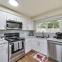 Olympia Home w/ Deck ~ 7 Mi to Amtrak Train!