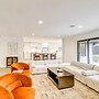 Spacious Houston Home w/ Pool - Near The Galleria!